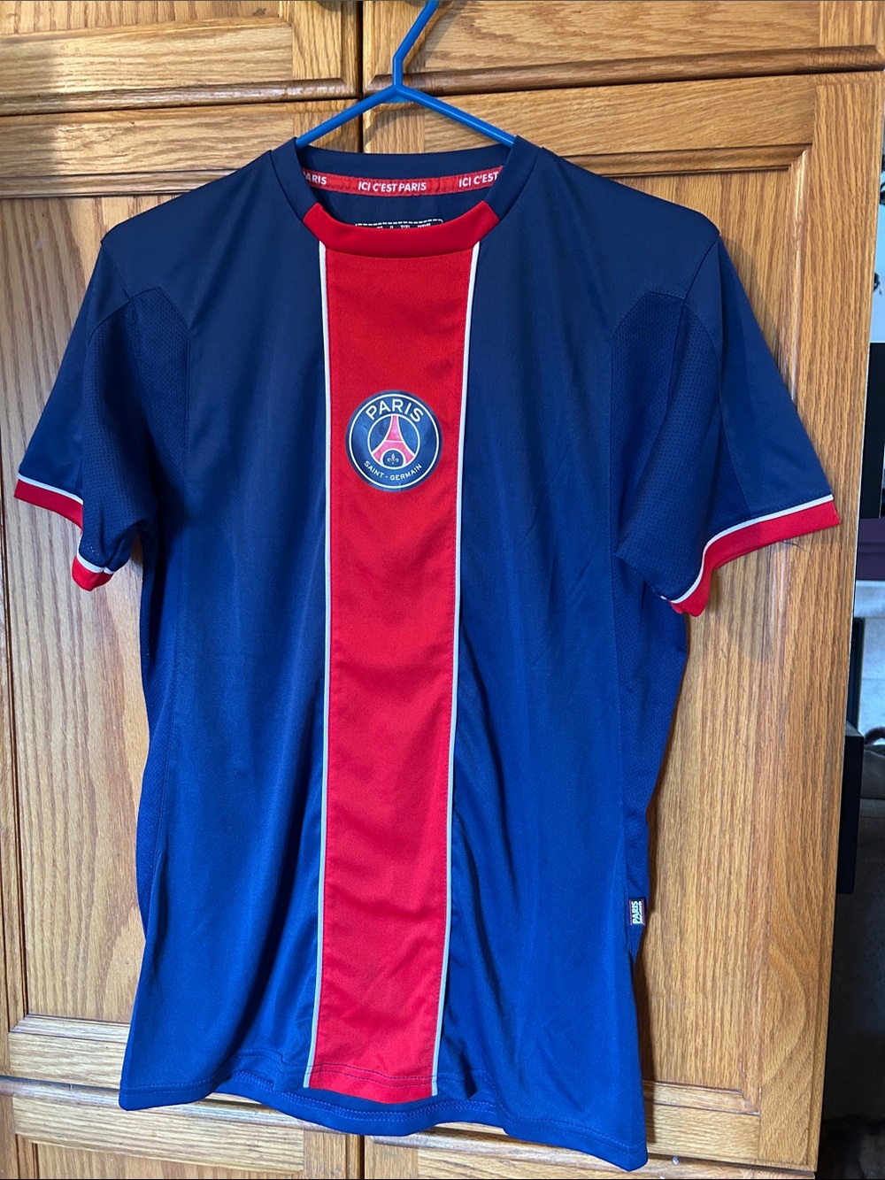 Paris Short Sleeve Men’s Soccer Jersey in Navy and Red